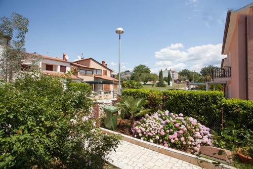 Apartments Maras