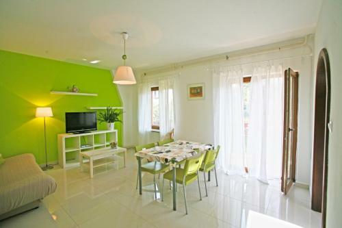 Apartments Maras