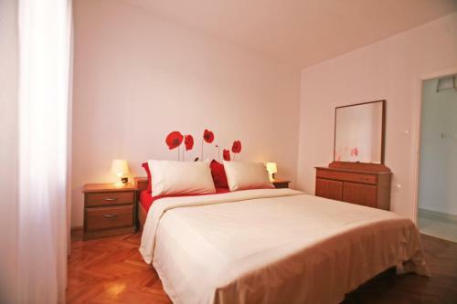 Apartments Maras