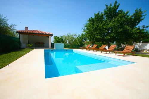 Apartments Maras