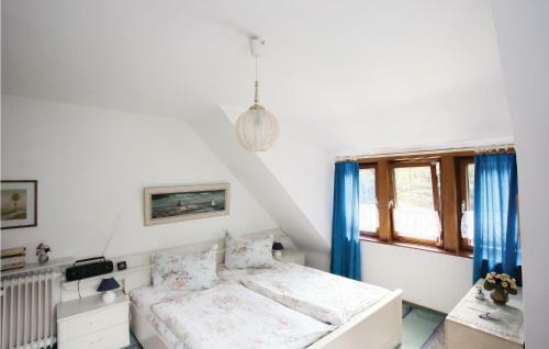 Four-bedroom Apartment Hess. Oldendorf 03