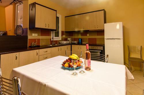 Terpsi Apartments