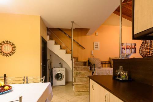 Terpsi Apartments