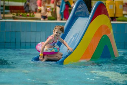 Karos Boni Term�l Hotel