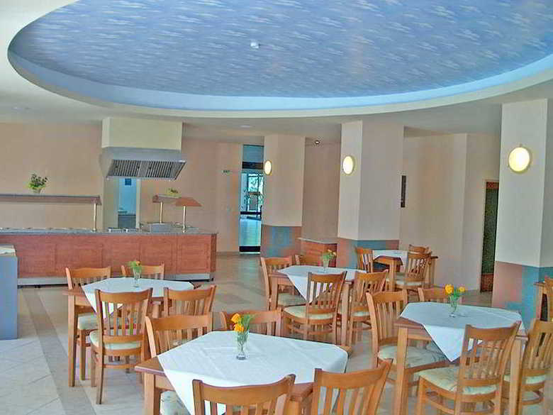 Hotel Briz(.)
