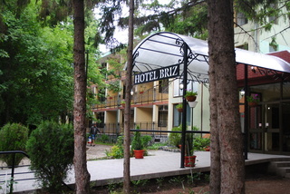 Hotel Briz(.)