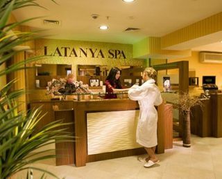 Hotel Latanya City