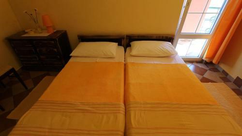 Two-bedroom Apartment In Malinska IV