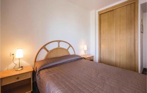 Two-bedroom Apartment Isla Plana 0 08