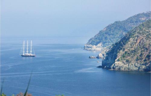 Three-bedroom Apartment Bonassola -sp- With Sea View 09