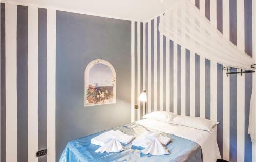 Three-bedroom Apartment Bonassola -sp- With Sea View 09