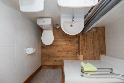 Hostal A.v. Namai