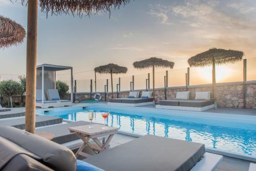 Central Pirgos Hotel