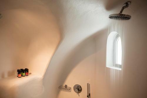 Kamini Santorini Villas