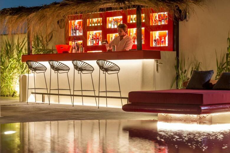 Art Hotel Santorini