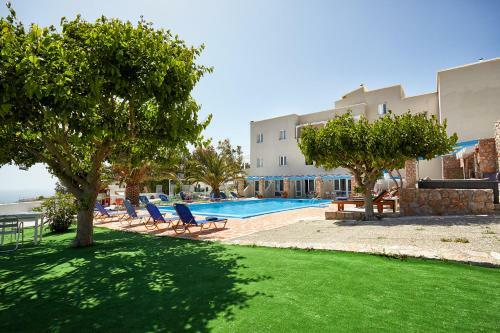 Zorbas Hotel Santorini