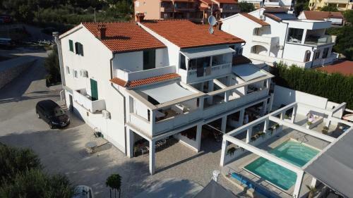 Hostal Guesthouse Raffaello