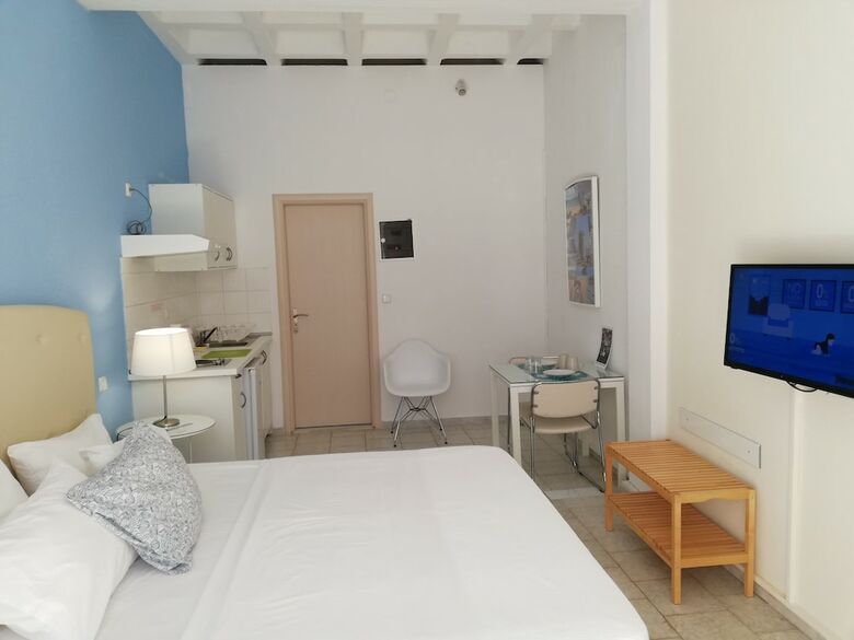 Hostal Homely Studios