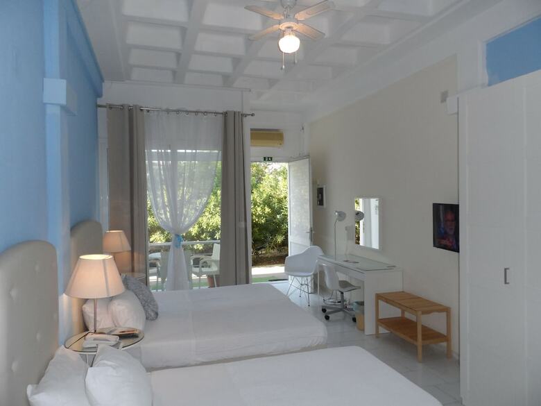 Hostal Homely Studios