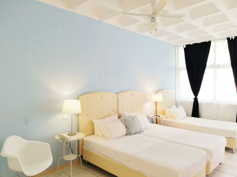Hostal Homely Studios