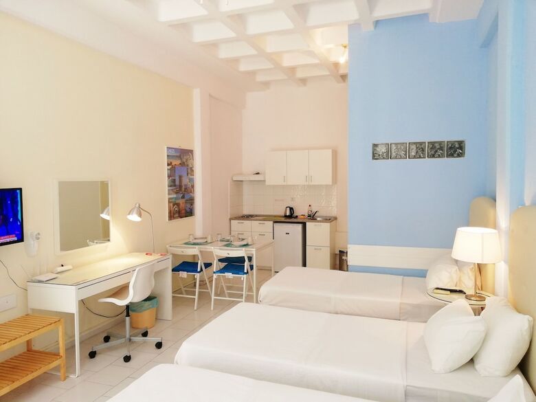 Hostal Homely Studios