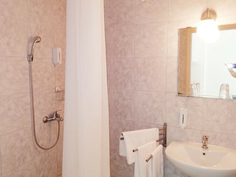 Hostal Homely Studios
