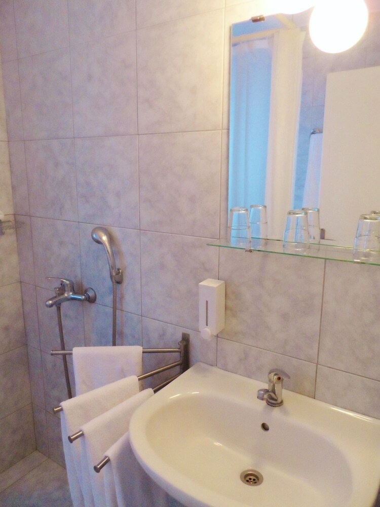 Hostal Homely Studios