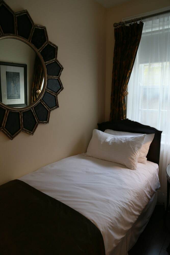 Bed & Breakfast Number 8 The Townhouse