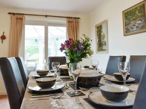 Oak Tree Cottage II