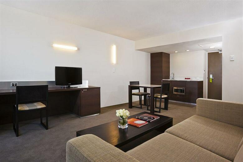 Mercure Hotel Harbourside Cairns