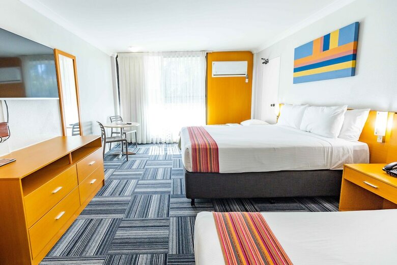 Hotel Paradise Resort Gold Coast