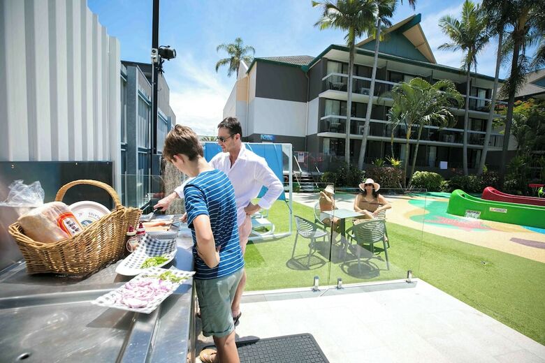 Hotel Paradise Resort Gold Coast