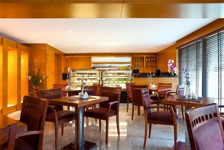 Golden Sands Hotel Apartments