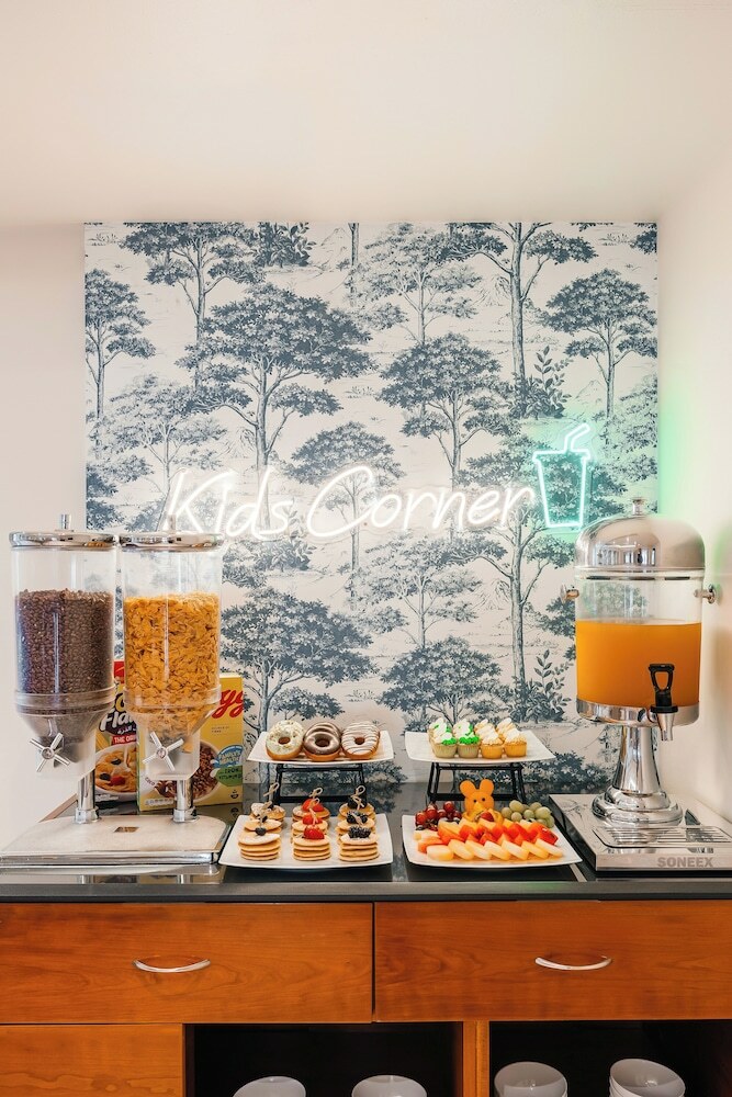 Golden Sands Hotel Apartments