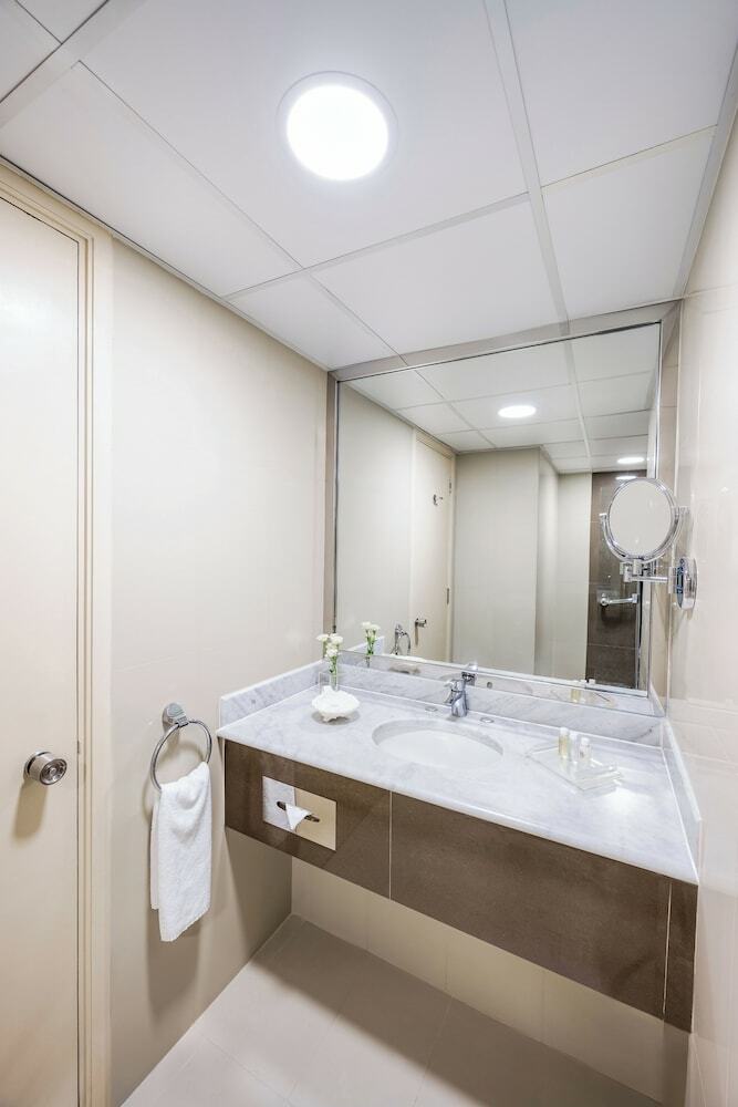 Golden Sands Hotel Apartments