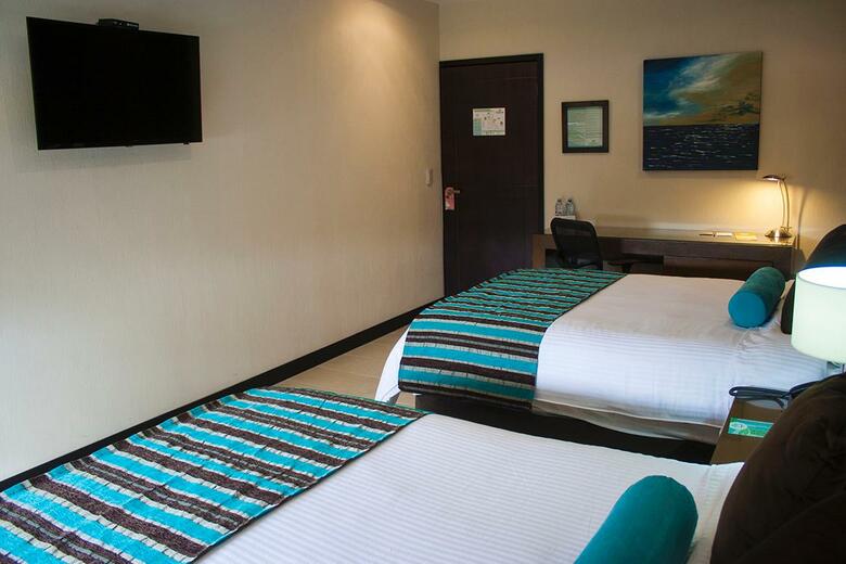 Country Hotel&suites