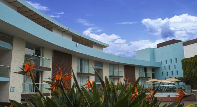 Country Hotel&suites