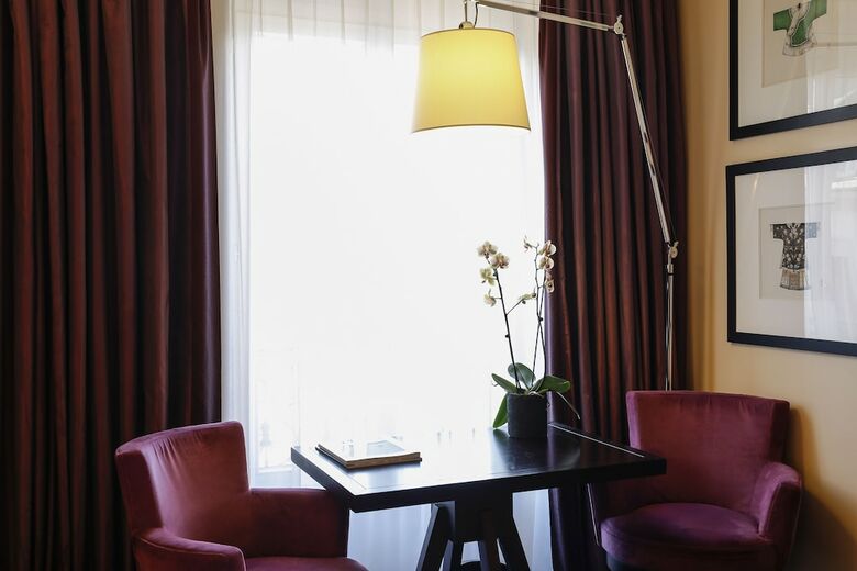 Hotel Eastwest