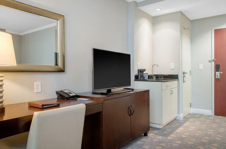 Hotel Wyndham Riverfront