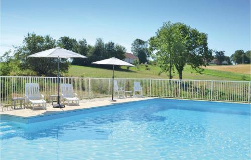Two-bedroom Holiday Home Degagnac 0 04