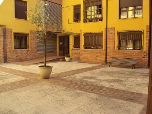 Apartamentos Emperatriz Oca�a