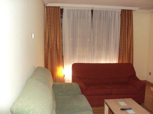 Apartamentos Emperatriz Oca�a