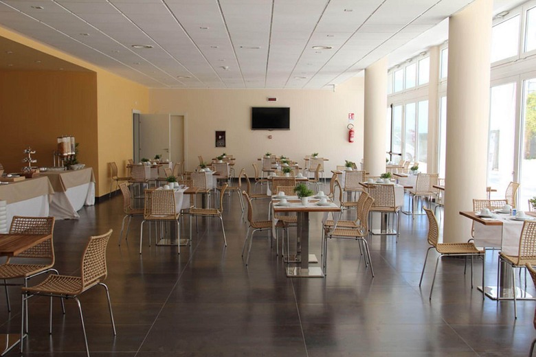 19 Condohotel