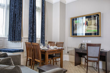 The Richmond Hotel