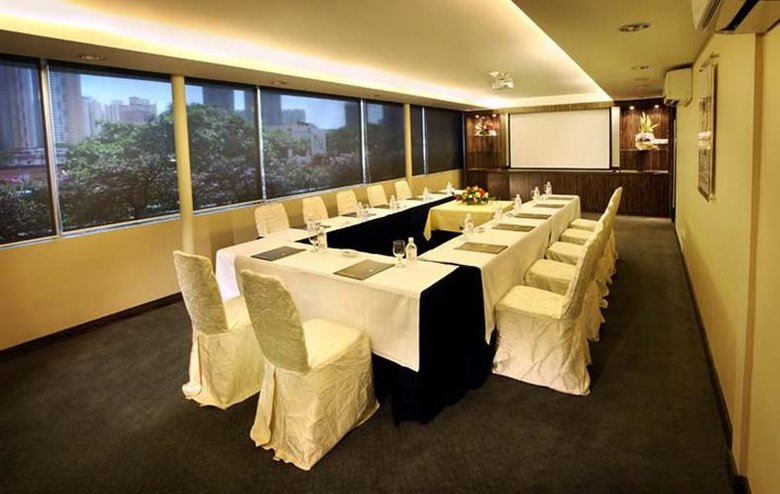 Link Hotel