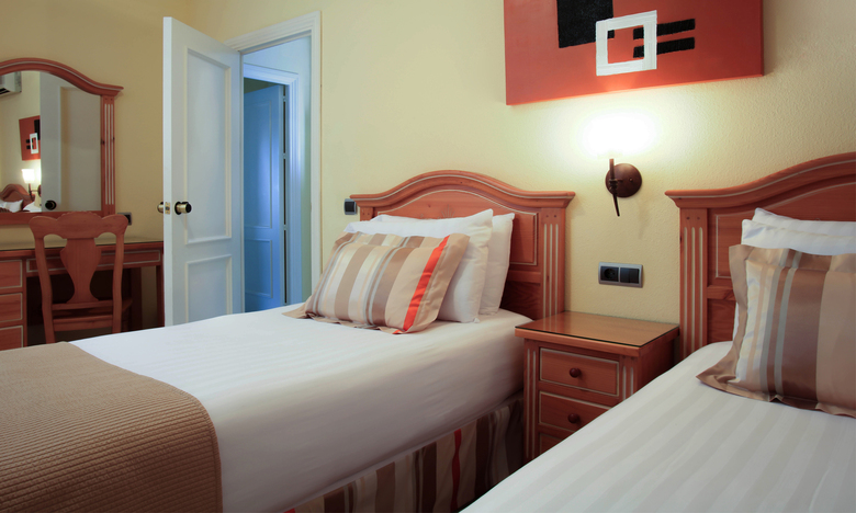 Apartamentos Macdonald Dona Lola