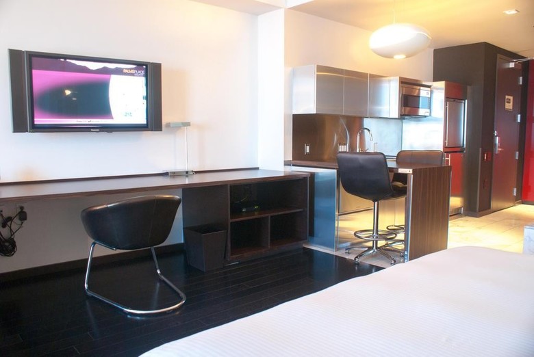 Palms Place Hotel And Spa