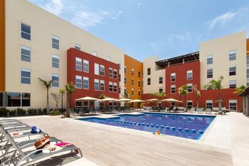 Hotel City Express Suites Cabo San Lucas
