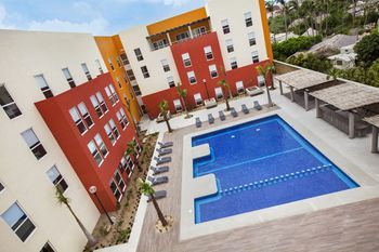 Hotel City Express Suites Cabo San Lucas