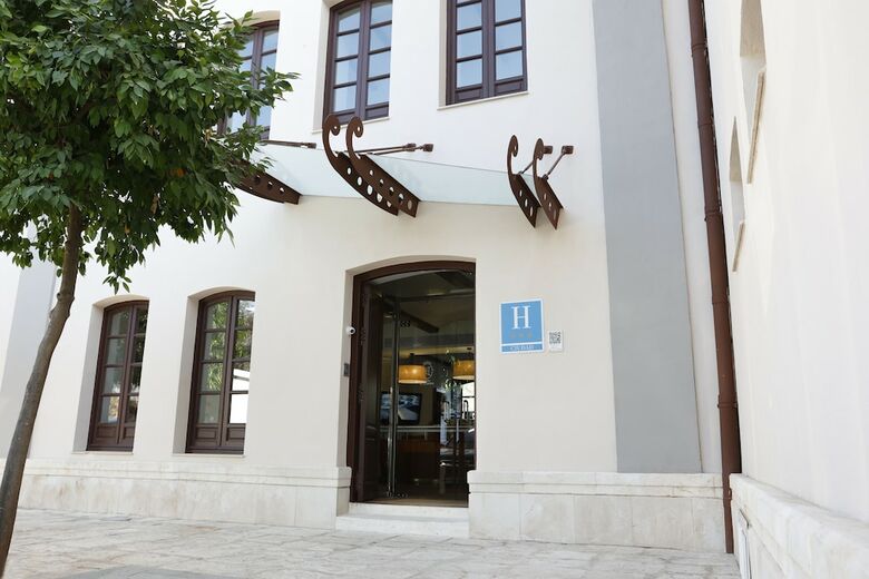 Hotel El Carmen (puente Genil)